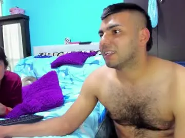 Chaturbate Live Sex Cam of scarletandryan28