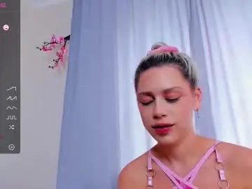 Chaturbate Nude Webcam of your_desssert