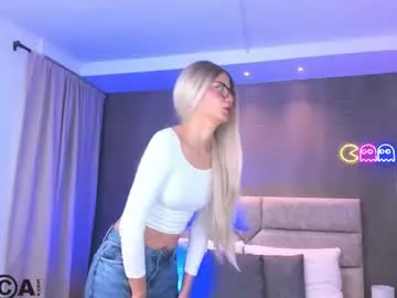 Chaturbate Watch Live Sex Cams of arinextdoor