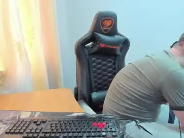 Chaturbate Best live sex cam show of iliaskrislove