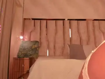 Chaturbate Live Sex of ari_monet