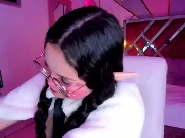 Chaturbate Live Sex Cam of shylysweet