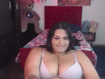Chaturbate Live Sex Cam of camila_fuenmayor