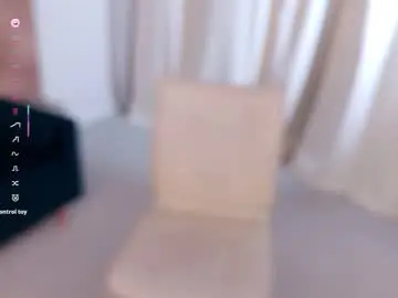 Chaturbate Nude Webcam of hidden_charm_