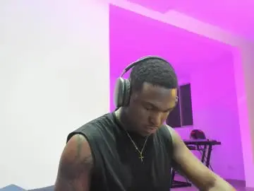 Chaturbate Watch Live Sex Cams of troykhalil