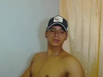 Chaturbate Best live sex cam show of lewis_ly