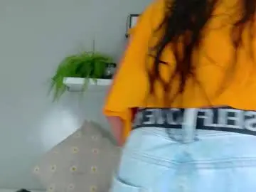Chaturbate Free Porn Cam of tiana_cinnamon