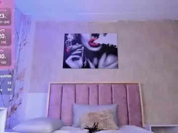 Chaturbate Live Sex Cam of karinaadoll