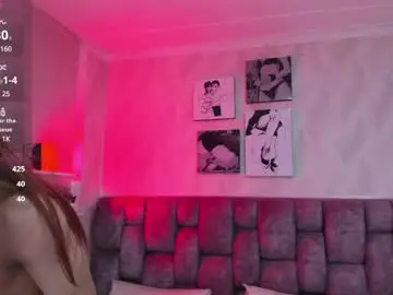 Chaturbate Live Sex Cam of karinaadoll