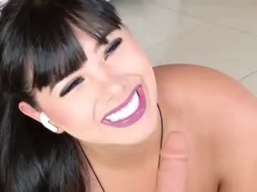 Chaturbate Adult Webcam of miss_alexxxa_