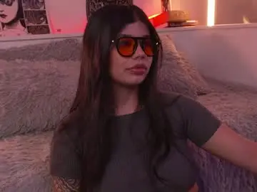 Chaturbate Live Sex Cam of sophiee_art