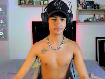 Chaturbate Live Porn of alejoo_storms