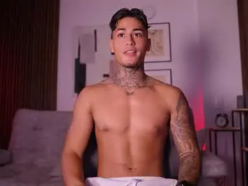 Chaturbate Live Sex Cam of axel_villa
