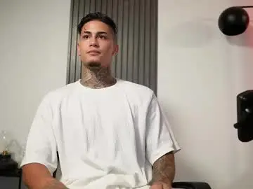 Chaturbate Nude Webcam of axel_villa