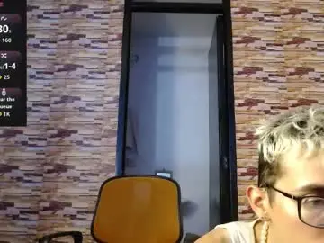 Chaturbate Best live sex cam show of jhosuamoore2