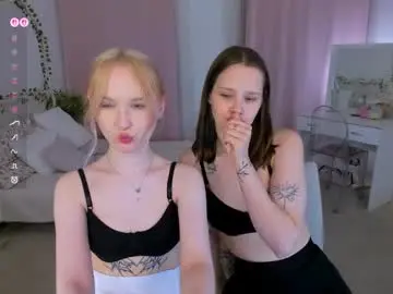 Chaturbate Adult Video Chat of lisaluve