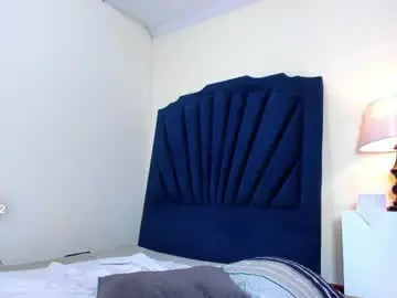 Chaturbate Best live sex cam show of roxyandaron2