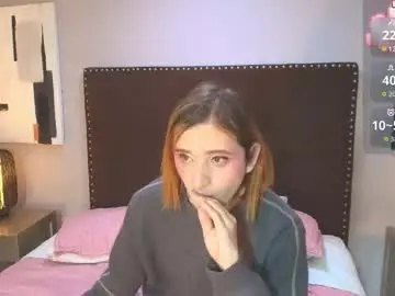 Chaturbate Watch Live Sex Cams of seraphine_star