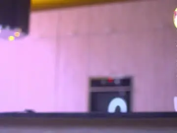 Chaturbate Live Sex Cam of beauty_fuel