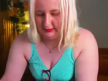 Chaturbate Best live sex cam show of lioraardyn