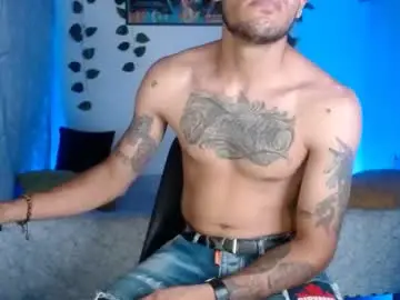 Chaturbate Watch Live Sex Cams of mikee_scooth