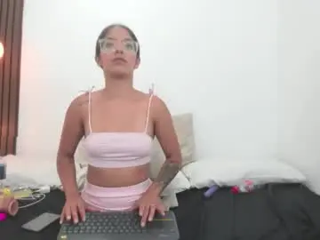 Chaturbate Live Sex Cam of charlotte_taylor01
