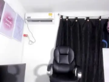 Chaturbate Best live sex cam show of odette_ornela