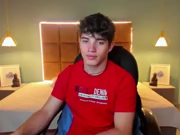 Chaturbate Live Porn of alejootwink