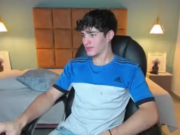 Chaturbate Free Porn Cam of alejootwink