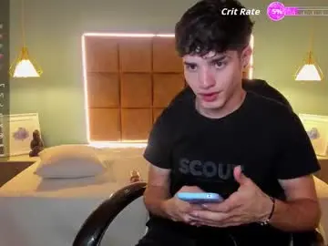 Chaturbate Live Sex Cam of alejootwink