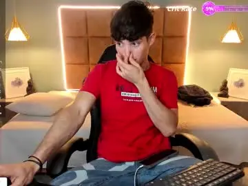 Chaturbate Adult Webcams of alejootwink