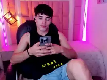 Chaturbate Adult Video Chat of alejootwink