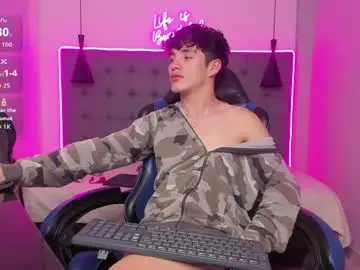 Chaturbate Nude Webcam of alejootwink