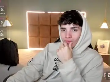 Chaturbate Free Porn Cam of alejootwink