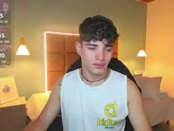 Chaturbate Free Live Porn of alejootwink