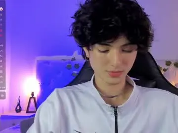 Chaturbate Live Sex Cam of elliot_younng