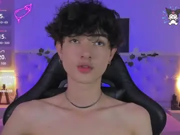 Chaturbate Sex Chat of elliot_younng
