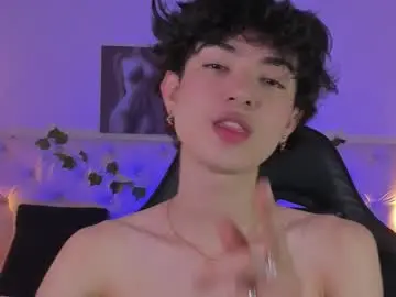 Chaturbate Free Live Porn of elliot_younng