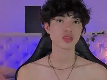Chaturbate Free Live Porn of elliot_younng