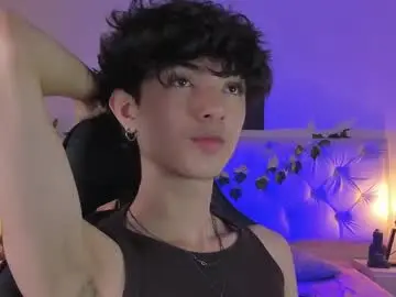 Chaturbate Live Sex Cam of elliot_younng