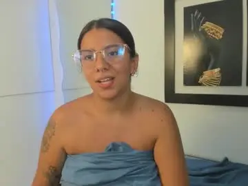 Chaturbate Best live sex cam show of emilyy_cooperr