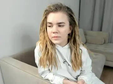 Chaturbate Live Sex Cam of gennygadley