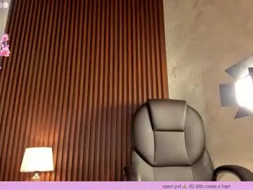 Chaturbate Free Porn Cam of lilith__rosse