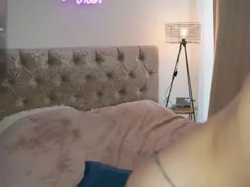 Chaturbate Live Sex Cam of linda_warners
