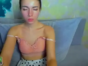 Chaturbate Adult Webcams of kira_moon_1