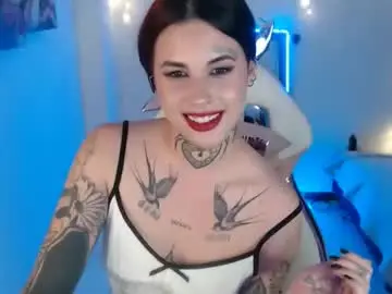 Chaturbate Live Sex Cam of maddy_vicius19