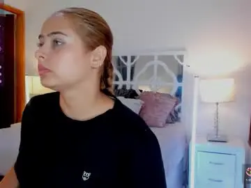 Chaturbate Adult Video Chat of mikaelastonne