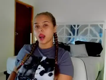 Chaturbate Adult Webcams of mikaelastonne