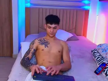Chaturbate Watch Live Sex Cams of morthy_downey