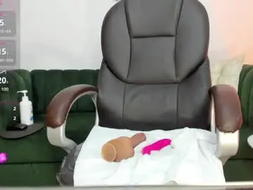 Chaturbate Adult Video Chat of raven_reyes7